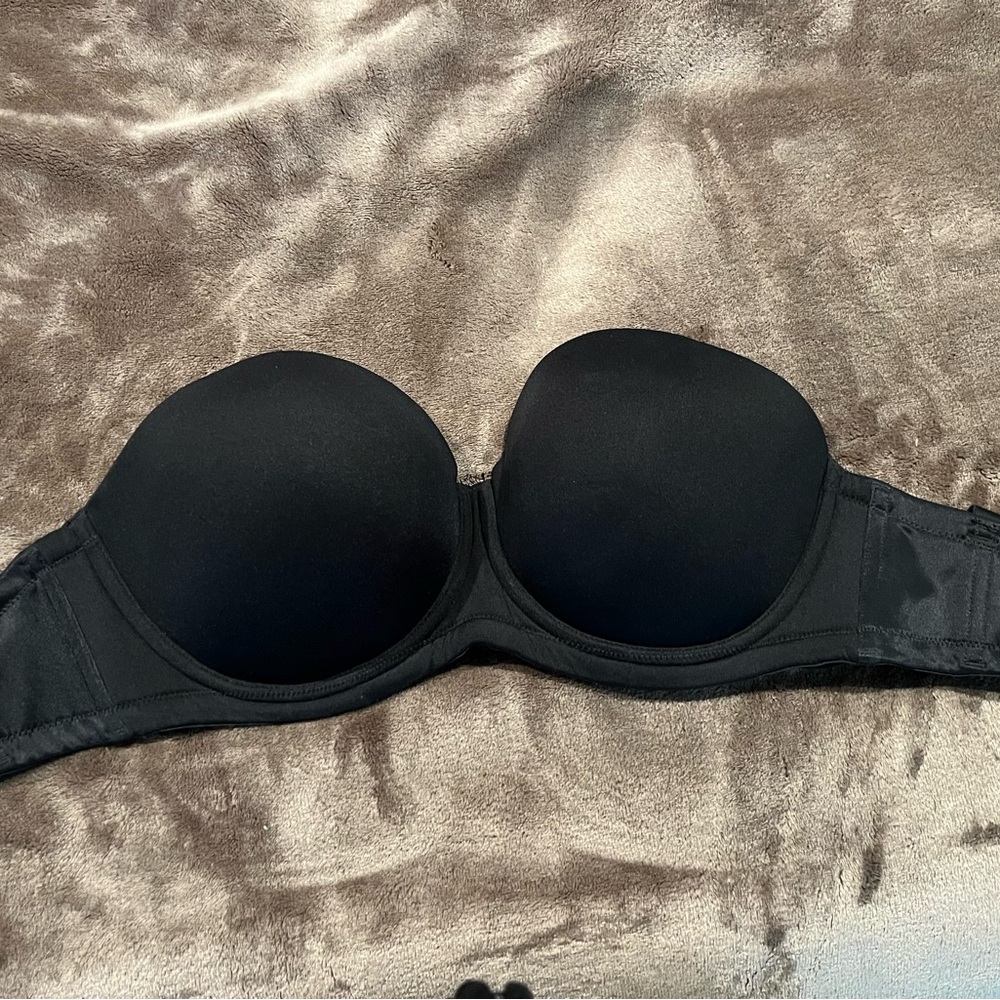 Wacoal Red Carpet Strapless Bra Black 32H Underwire Padded Non-Slip (like new) - Picture 5 of 5